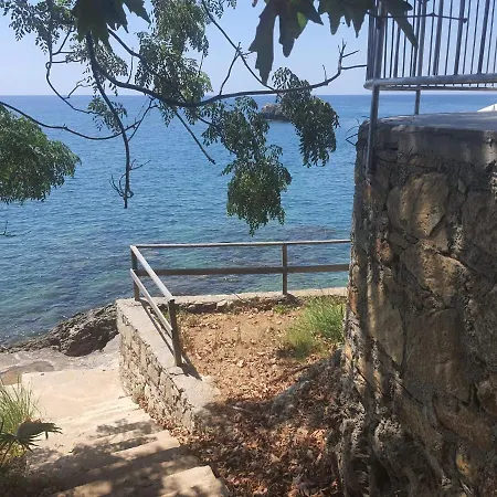 Karaca Pansiyon בית אירוח